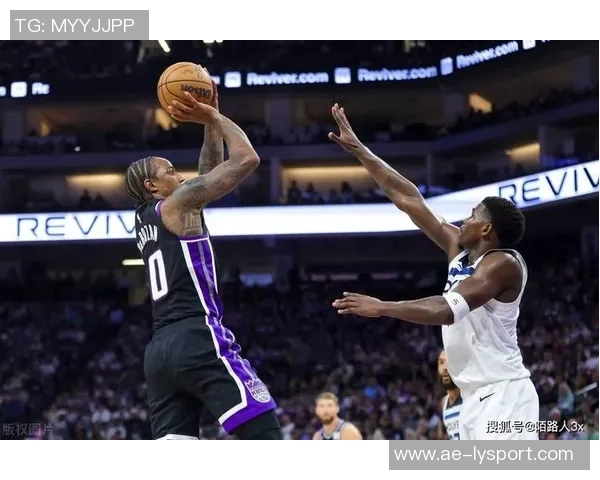 爱德华兹表现惊艳19投10中砍下33分并罚球14中11助球队取得胜利